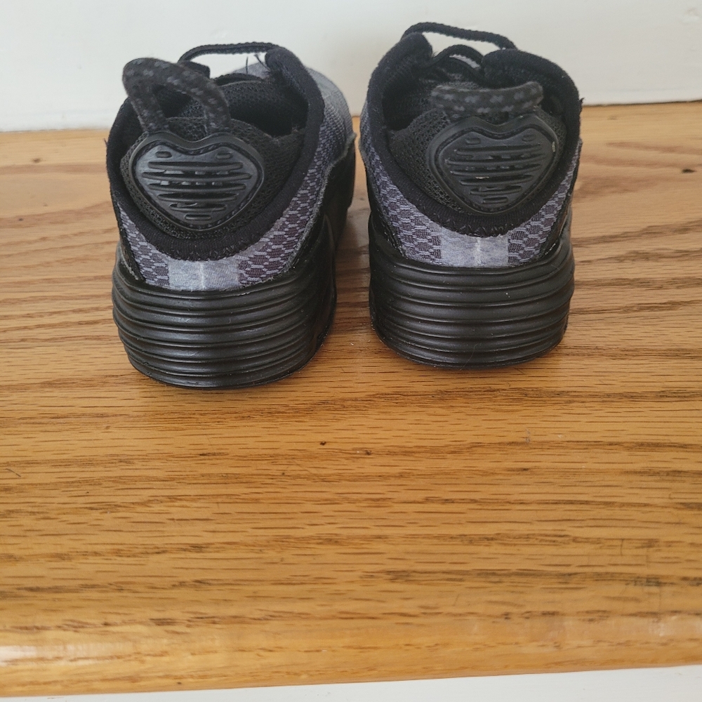 nike - Picture 3 of 4